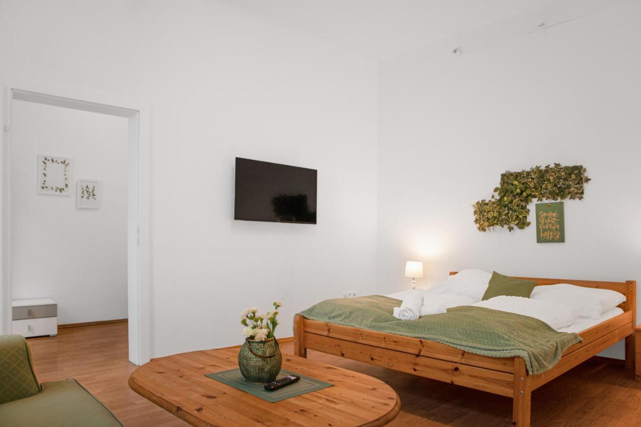 Elegant 2Br Apartment - Near Bahnhof Wien Meidling Luaran gambar