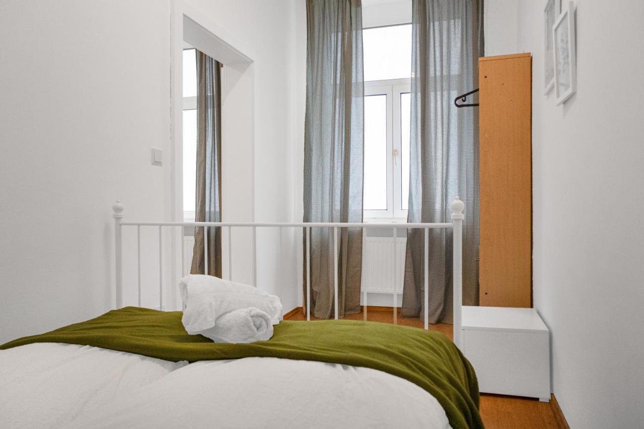 Elegant 2Br Apartment - Near Bahnhof Wien Meidling Luaran gambar