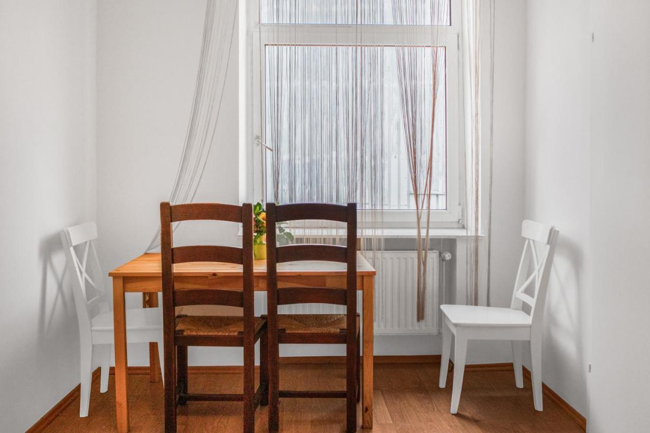 Elegant 2Br Apartment - Near Bahnhof Wien Meidling Luaran gambar