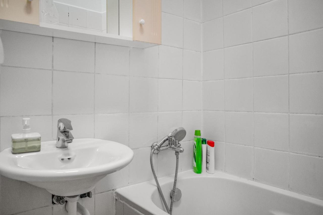 Elegant 2Br Apartment - Near Bahnhof Wien Meidling Luaran gambar